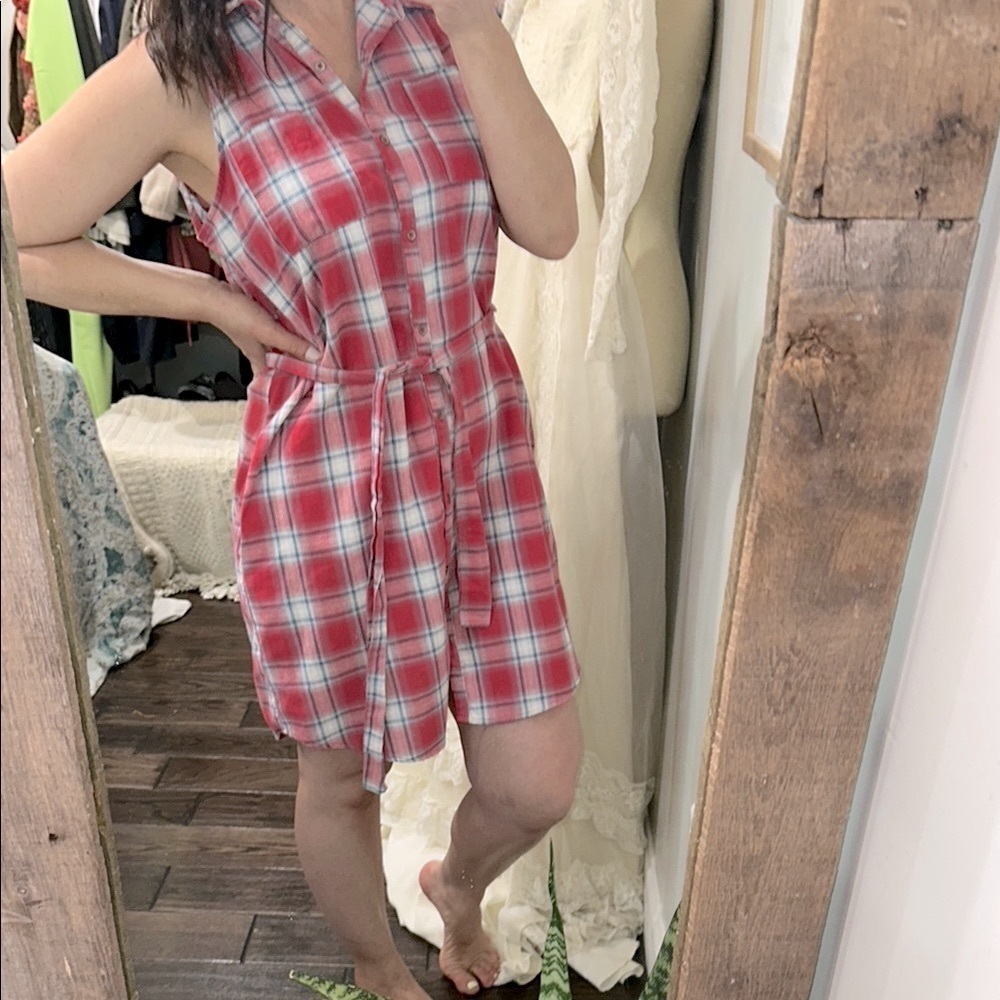 Universal Thread Red Plaid Sleeveless Shirt Dress with pockets size large